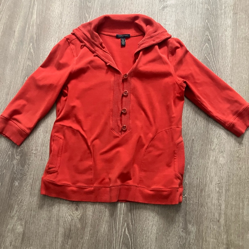 Women’s shirt